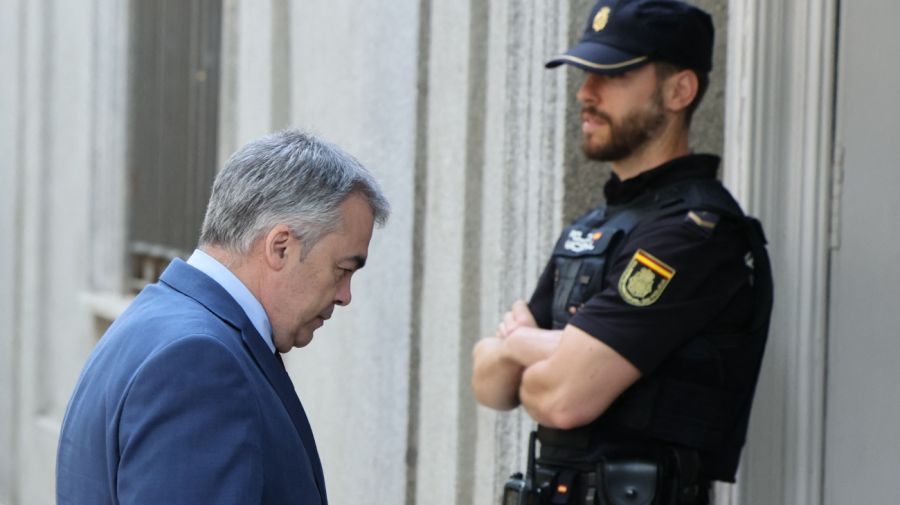 Santos Cerdán