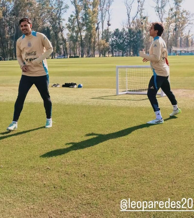 Paredes y Dybala en Ezeiza