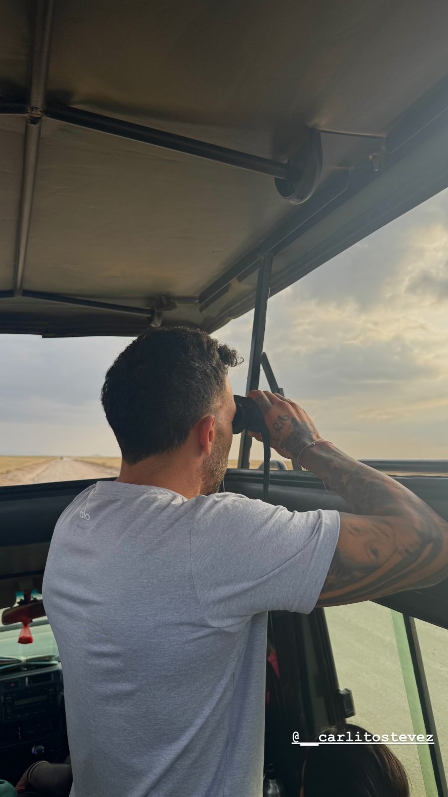 Las vacaciones de Carlos Tévez y su familia en África