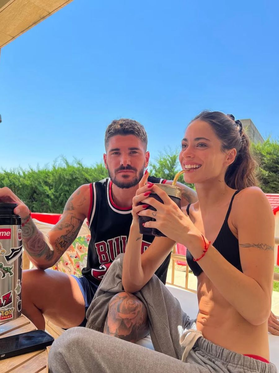 Tini Stoessel, Rodrigo de Paul