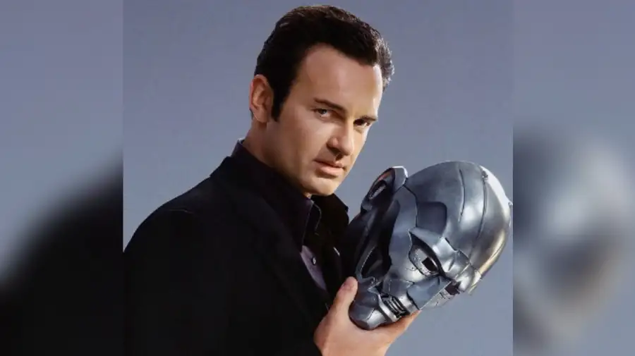 Julian McMahon