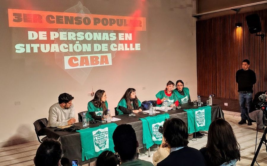 personas en la calle