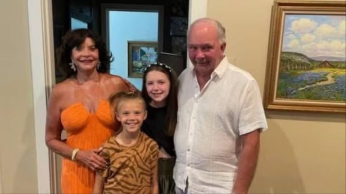 https://fotos.perfil.com//2025/07/08/712/0/las-dos-hermana-que-murieron-con-las-manos-entrelazadas-en-texas-2057220.jpg?webp