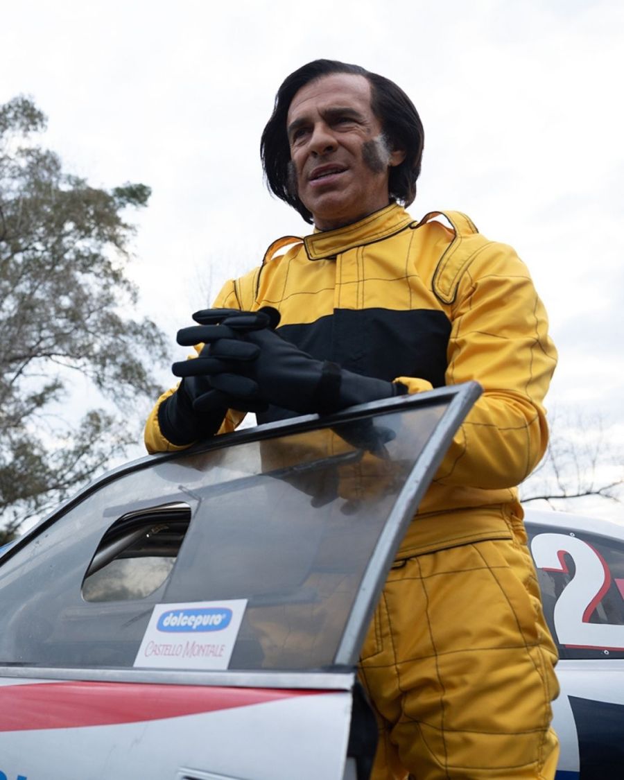 Leonardo Sbaraglia como Carlos Menem