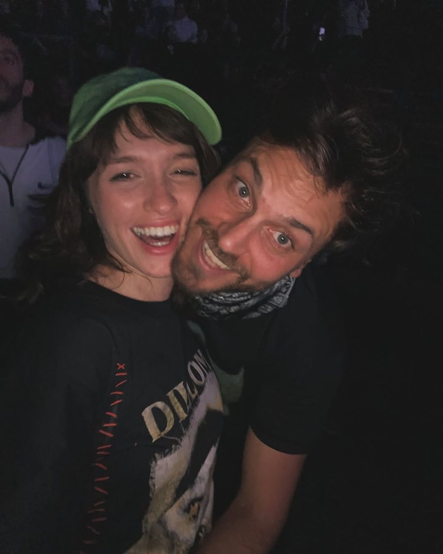 El gesto de Andrés Gil con su novia Cande Vetrano tras ser señalado como tercero en discordia entre Gime Accardi y Nico Vázquez 