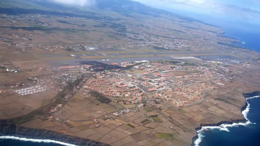 Laje Base, Terceira Adası