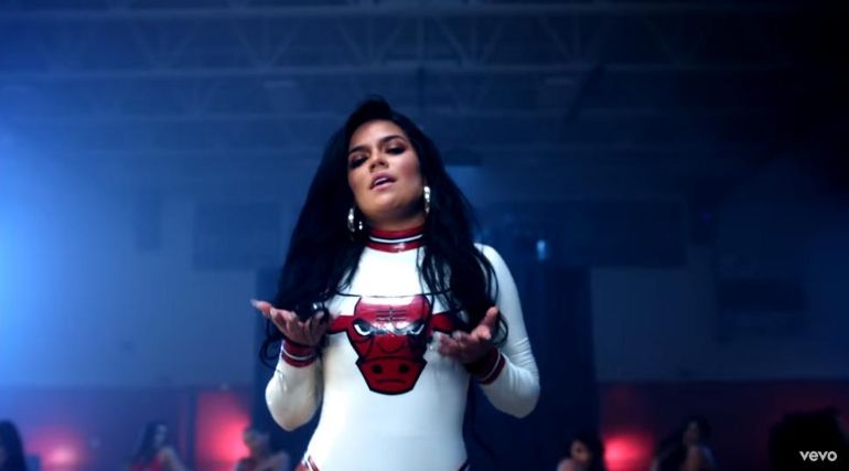 Los diferentes looks de Karol G