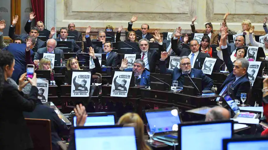 120725_voto_senado_cedoc_g