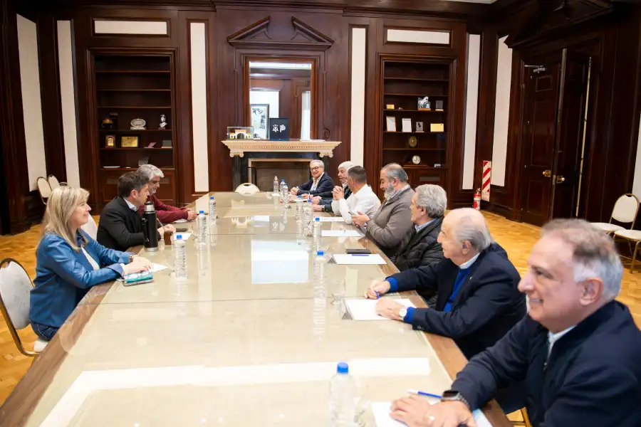 Kicillof se reunió con la CGT 3