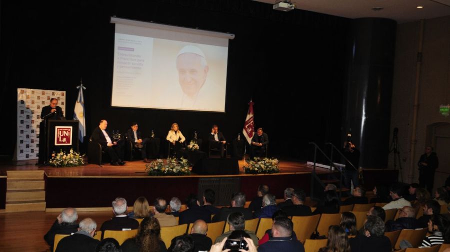 Periodistas analizaron el legado del papa Francisco