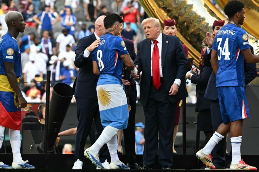 Enzo Fernández y Donald Trump