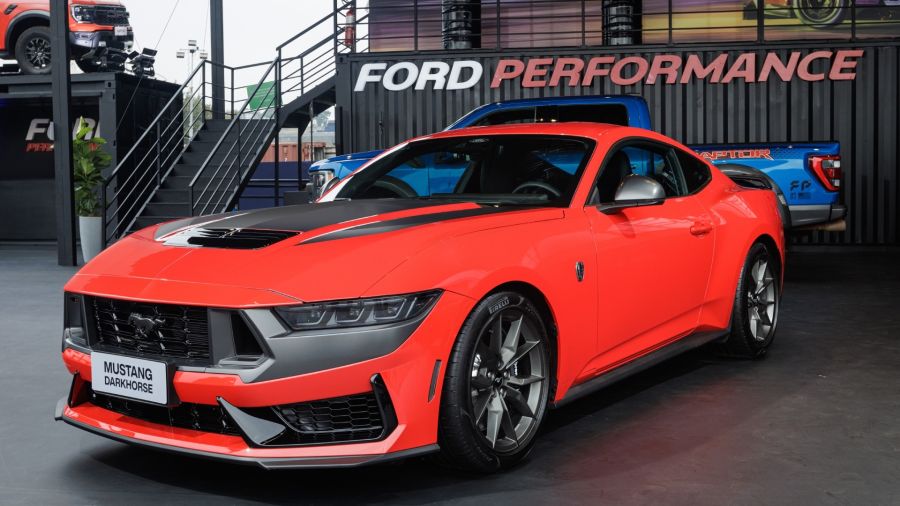 Ford presentó el Mustang Dark Horse