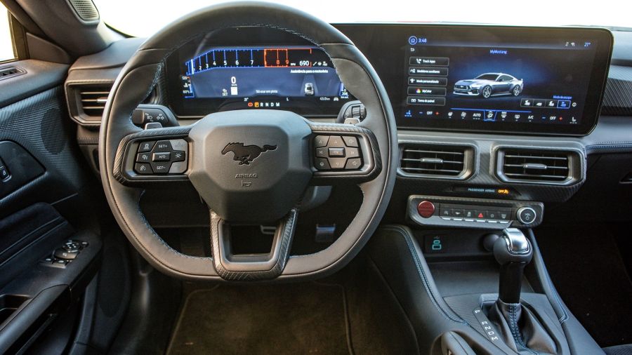Ford presentó el Mustang Dark Horse