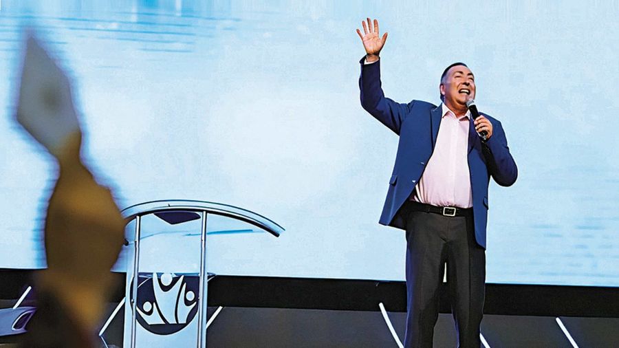 Milei y el evangelismo: un aliado celestial