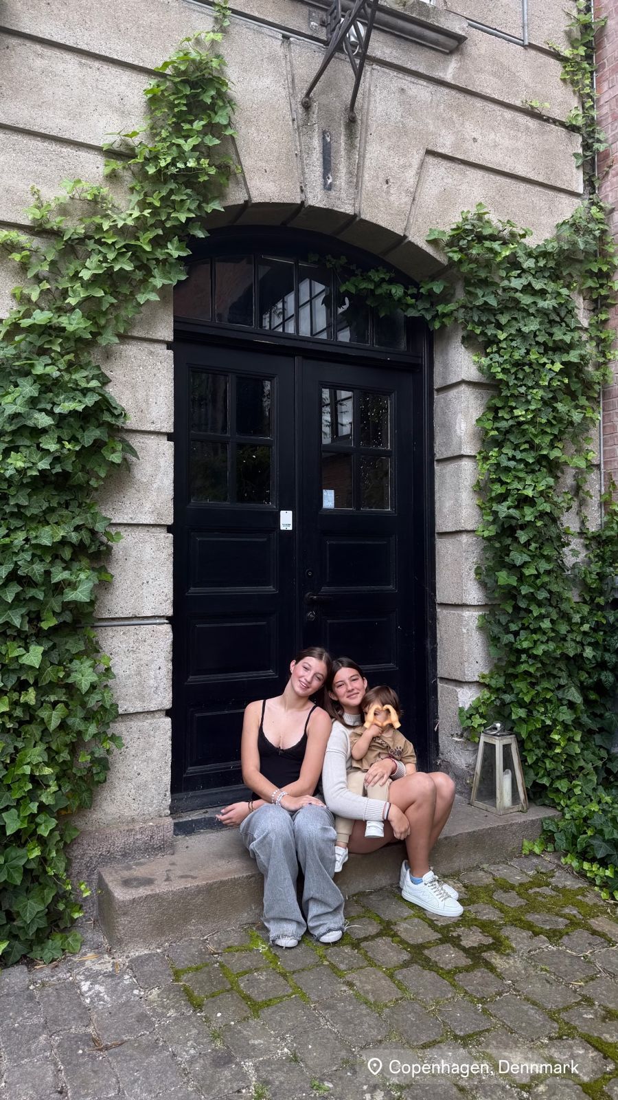 Nicole Neumann, Indiana Cubero, Cruz Urcera, Allegra Cubero, Sienna Cubero, Manu Urcera