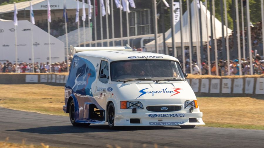 Goodwood 2025: Ford domina con la SuperTruck eléctrica de 1.400 CV