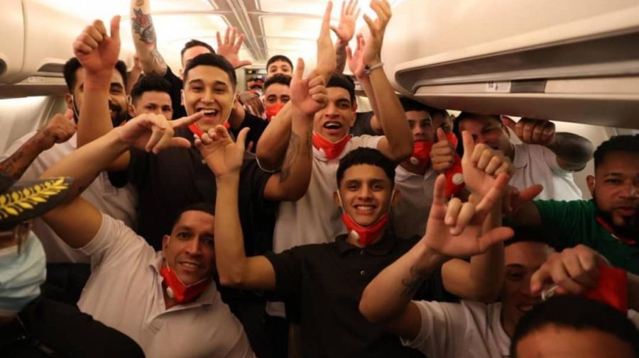 Venezolanos liberados por Estados Unidos llegando a Caracas.