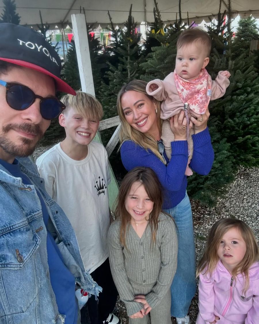 Hilary Duff junto a sus hijos