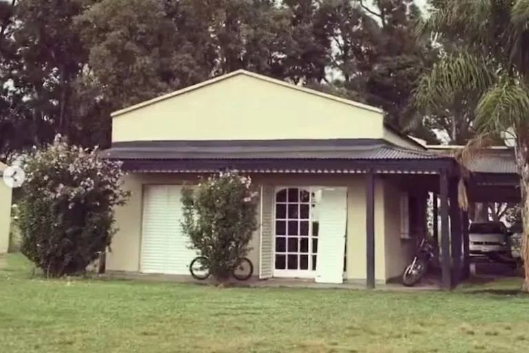 La casa de Palito Ortega donde viven Emanuel Ortega y Julieta Prandi