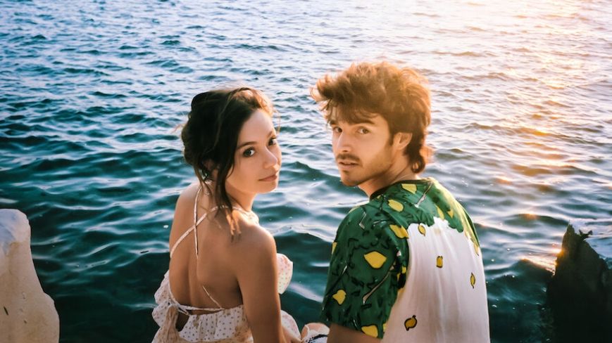 4 miniseries de romance en Netflix