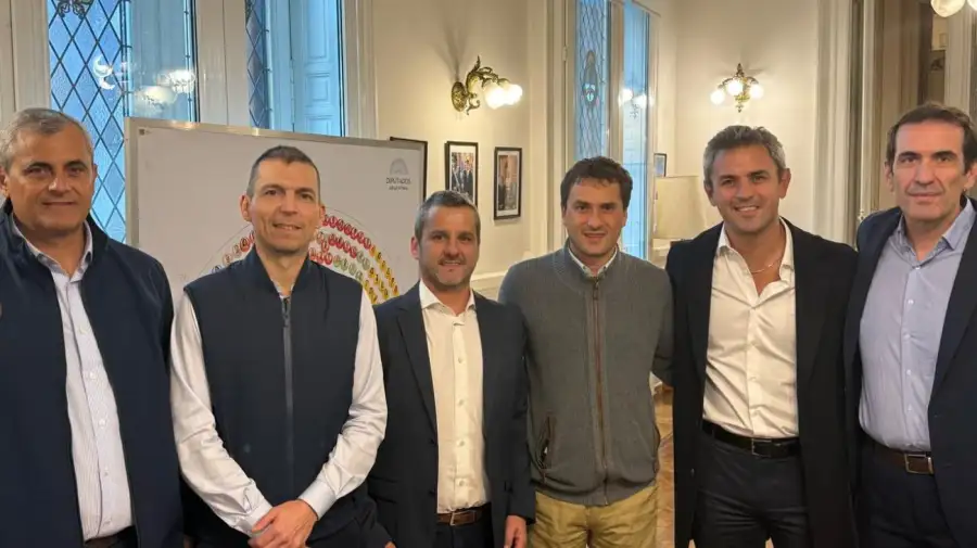 Radicales con peluca