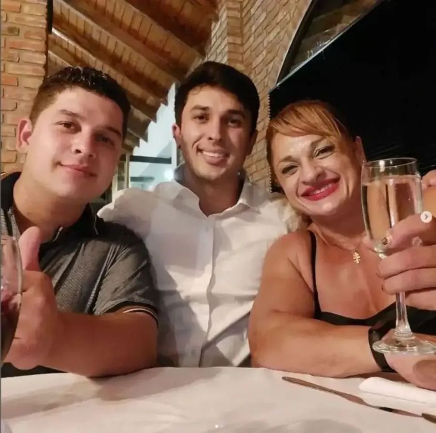 Alejandra Locomotora Oliveras, Alexis Oliveras, Alejandro Oliveras