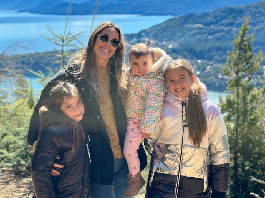 Chechu Bonelli junto a su familia