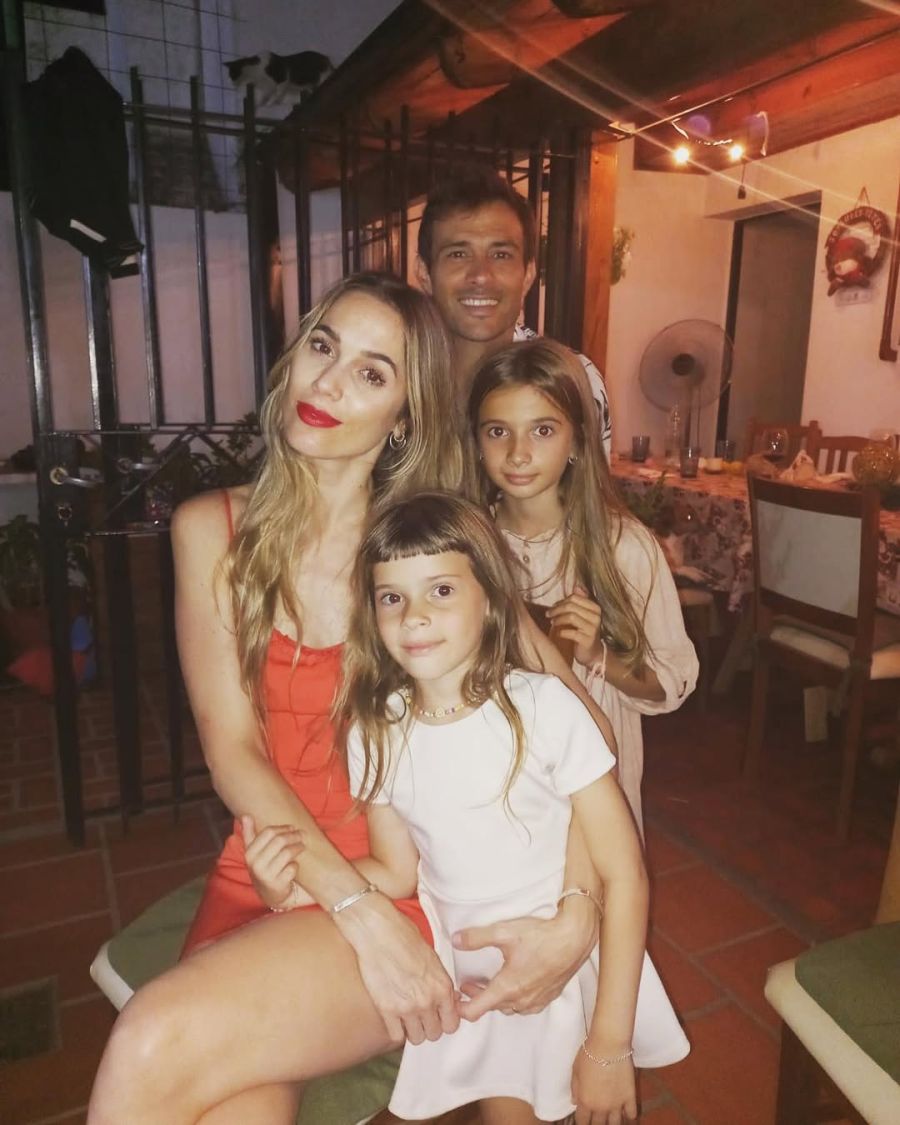 Chechu Bonelli junto a su familia