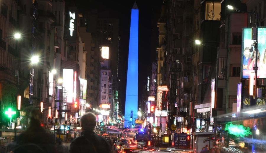 El obelisco se ilumnió de azul en el Día de lucha contra la Trata 20250731