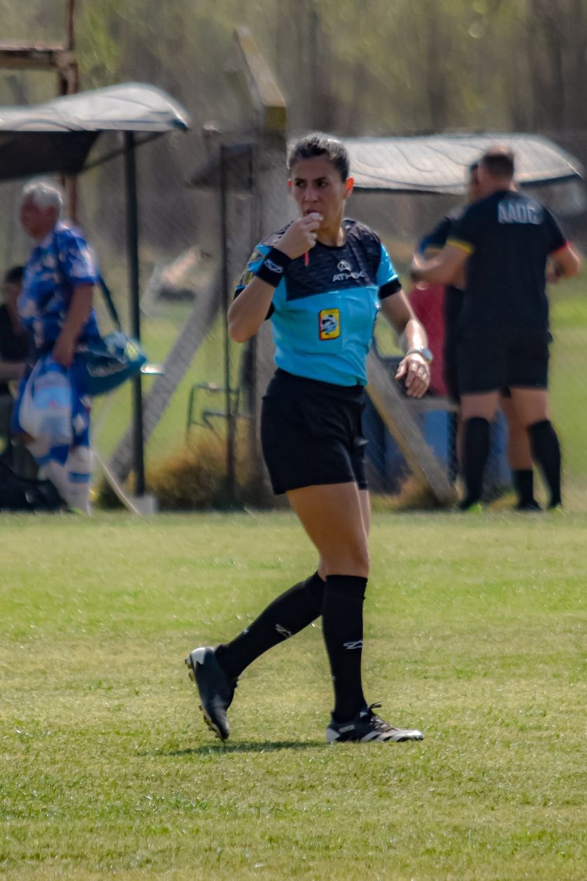 Evelyn Luján, arbitro/arbitra