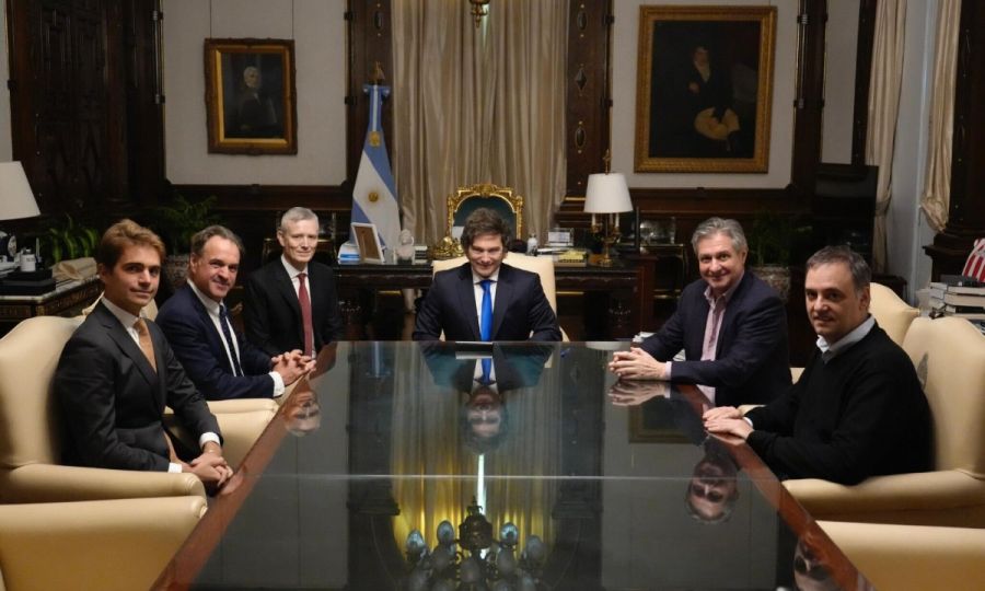 Pierpaolo Barbieri y Niall Ferguson en Casa Rosada