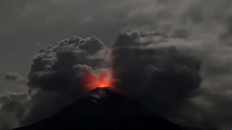 Volcanes anillo de fuego 31072025