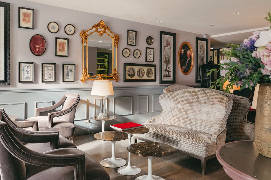 Paris hotel Favart deco