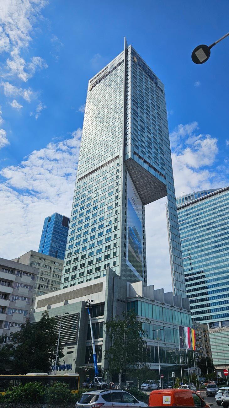 Una ciudad marcada por la memoria: Varsovia con sus contrastes históricos y culturales