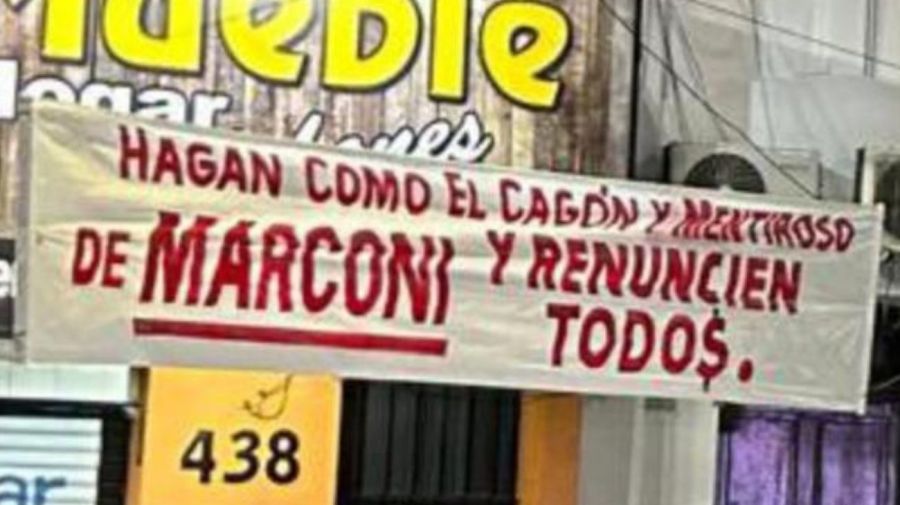 Pasacalles contra la dirigencia de Independiente