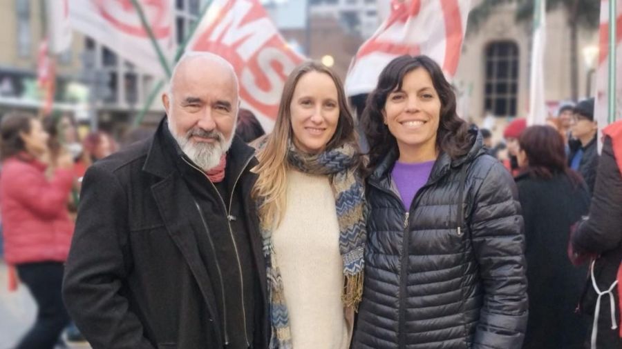 Raúl Gómez, Luciana Echevarría y Viki Caldera de la izquierda