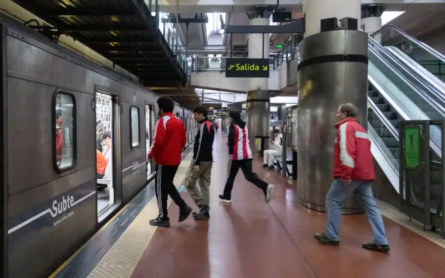 Estación Plaza Italia, Línea D de Subte