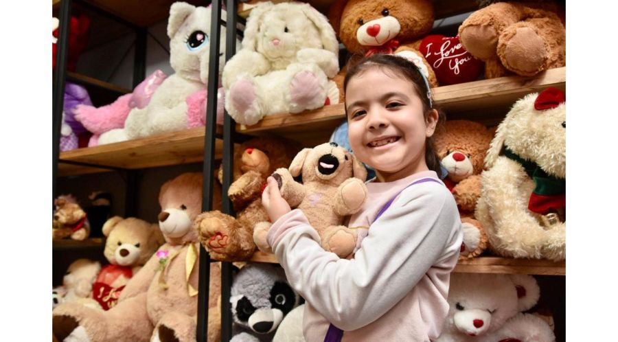 EME, los peluches inteligentes de San Juan que conquistaron a grandes y chicos