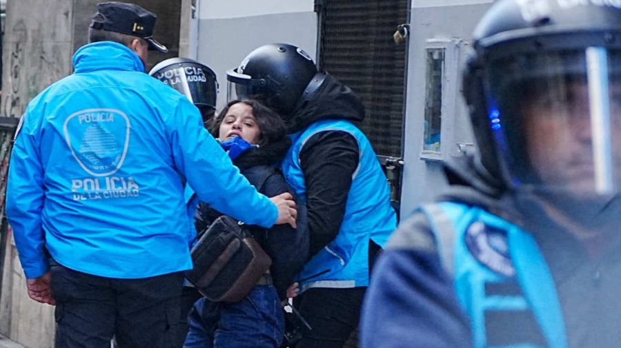 Marcha de jubilados en el congreso 20250813