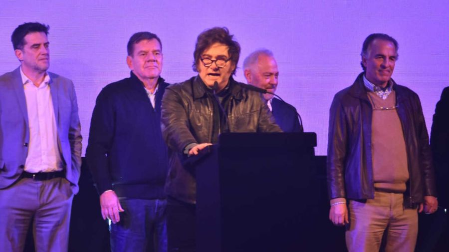 Javier Milei presenta a los candidatos bonaerenses en La Plata 20250814