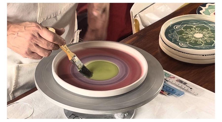 CERAMICA COMO RITUAL: TALLERES PARA RECONECTAR CON LA MATERIA Y EL ALMA