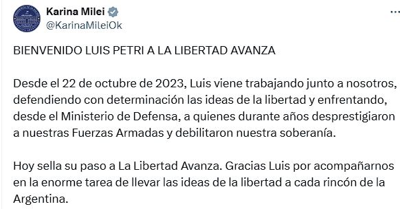 El ministro Luis Petri firmó su afiliación a LLA.