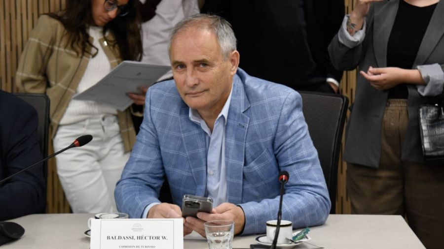 Héctor Baldassi presenta su lista para Octubre