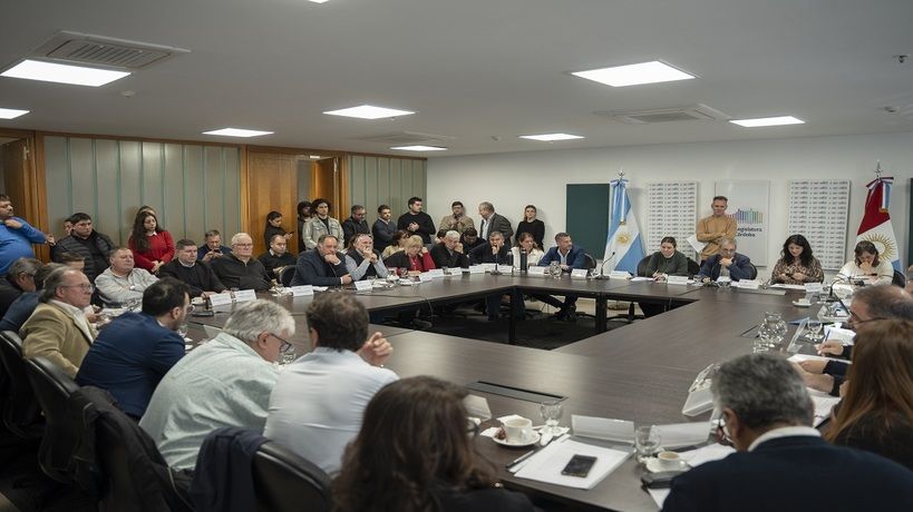 Plenario de comisiones en la Unicameral