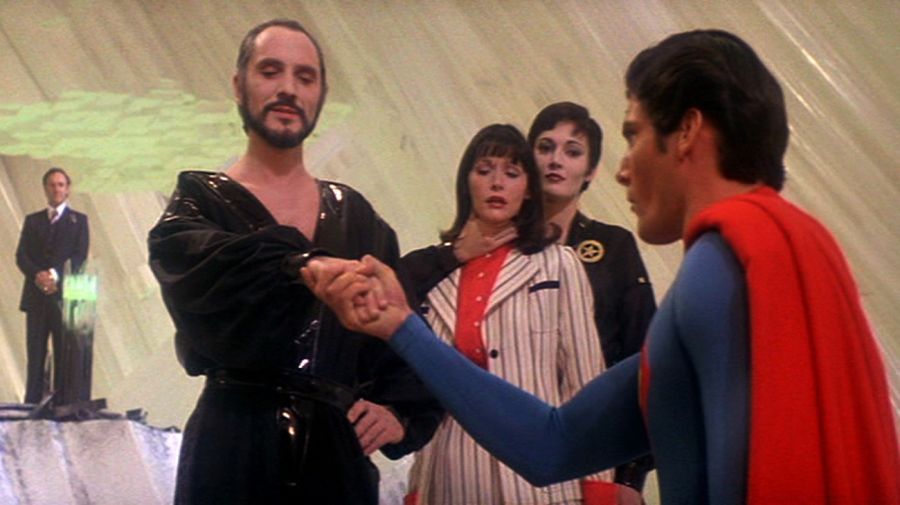 Terence Stamp como el General Zod