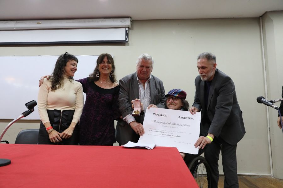 Charly García recibió el título de Doctor Honoris Causa en la UBA