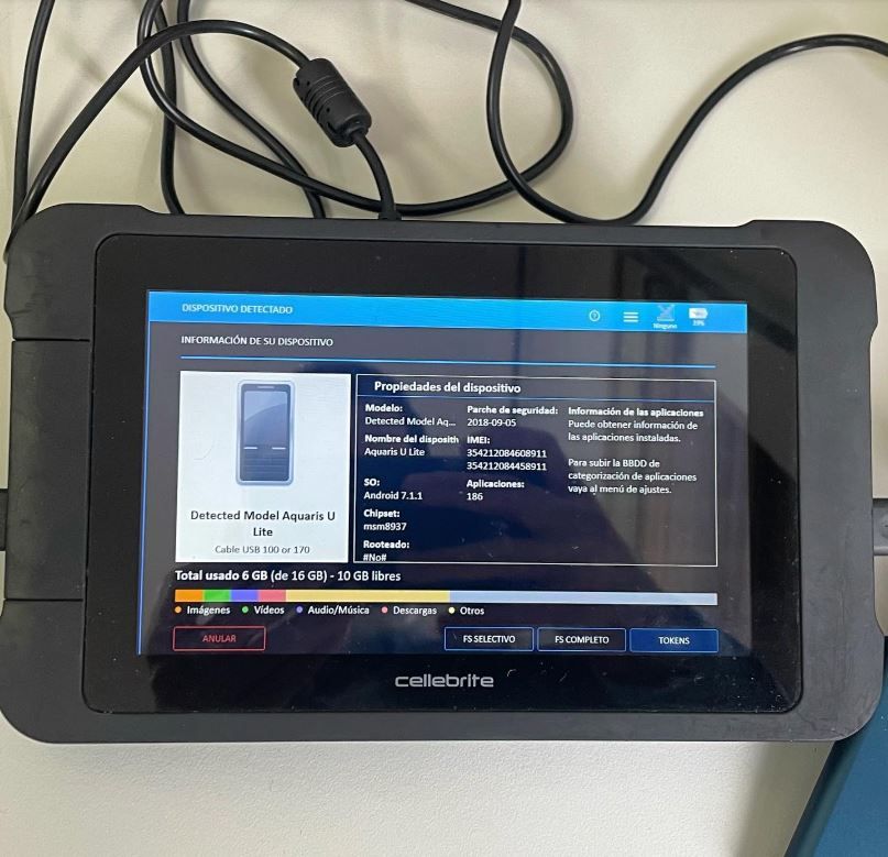 El UFED es un dispositivo diseñado para desbloquear y extraer información de dispositivos móviles