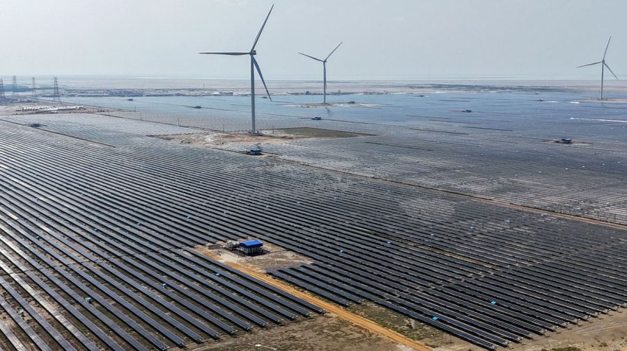 India marcó un hito en energía limpia 20082025