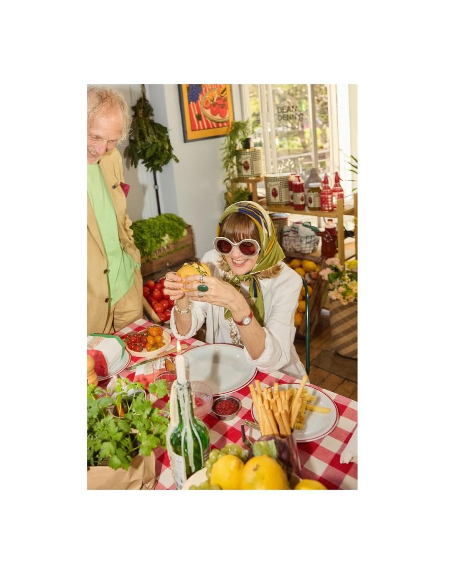 La curiosa campaña de Carola Reyna y Boy Olmi al estilo Dolce & Gabbana