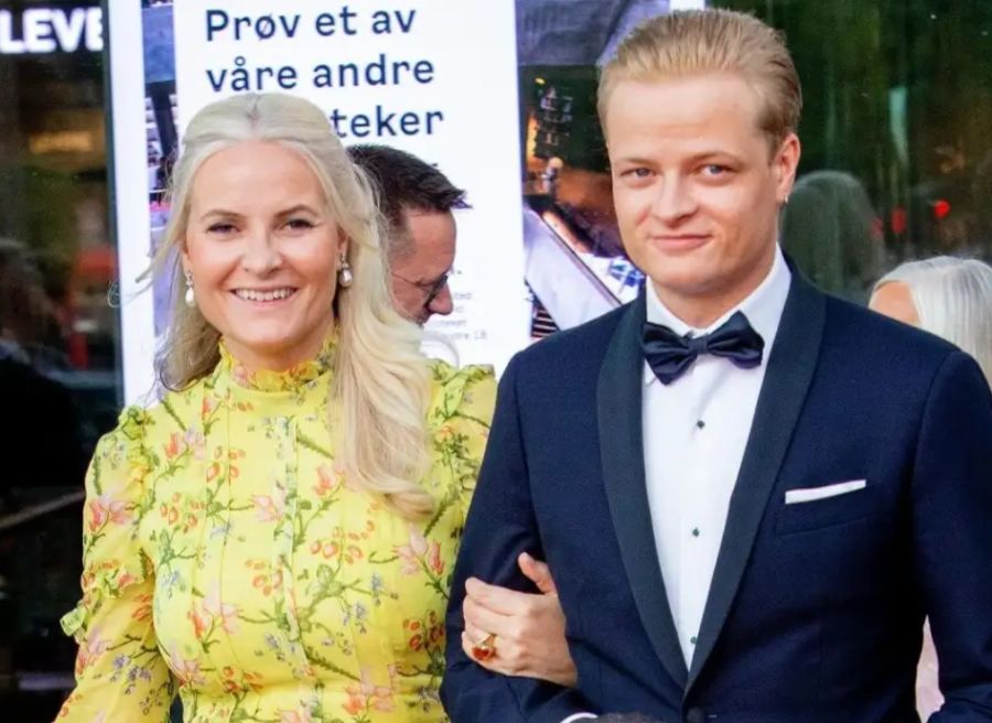 Marius Borg y Mette-Marit